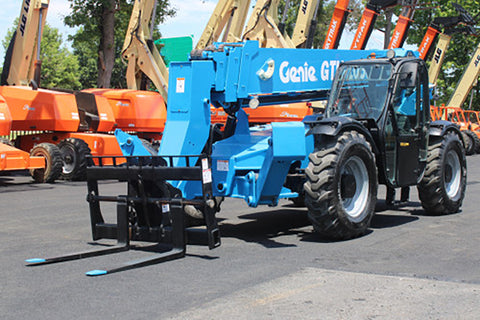 2016 GENIE GTH1056 10000 LB DIESEL TELESCOPIC FORKLIFT TELEHANDLER PNEUMATIC 4WD OUTRIGGERS ENCLOSED CAB WITH HEAT AND AC 2489 HOURS STOCK # BF9849179-NLE - United Lift LLC