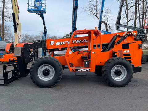 2016 SKYTRAK 10054 10000 LB DIESEL TELESCOPIC FORKLIFT TELEHANDLER 4WD OUTRIGGERS 2969 HOURS STOCK # BF9998739-NLPA - United Lift Equipment LLC