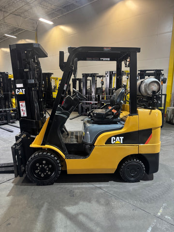 2021 CATERPILLAR 2C6000 6000 LB LP GAS FORKLIFT CUSHION 83/186" 3 STAGE MAST SIDE SHIFTING FORK POSITIONER ATTACHEMENT LOW HOURS STOCK # BF995349-BUF