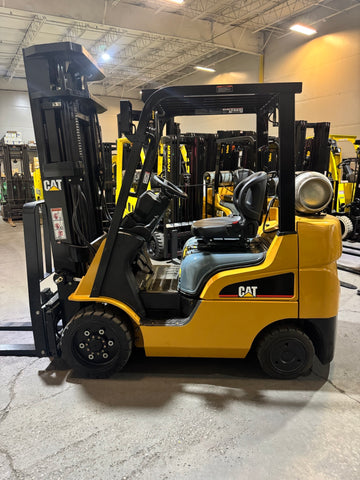 2020 CATERPILLAR/MITSUBISHI FGC25N 5000 LB LP GAS FORKLIFT CUSHION 93/217" 3 STAGE MAST SIDE SHIFTING FORK POSITIONER 976 HOURS STOCK # BF9118749-BUF