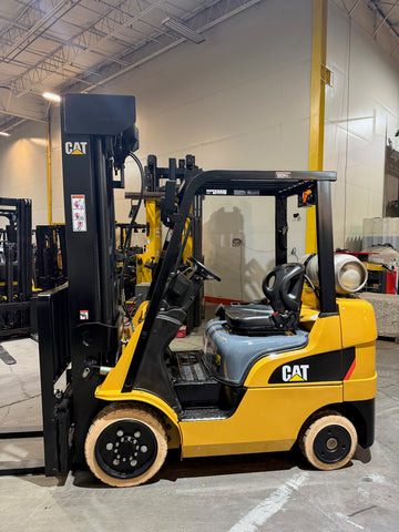 2016 CATERPILLAR 2C5000 5000 LB LP GAS FORKLIFT CUSHION 100/290" QUAD MAST SIDE SHIFTER 1221 HOURS STOCK # BF9114779-BUF - United Lift LLC