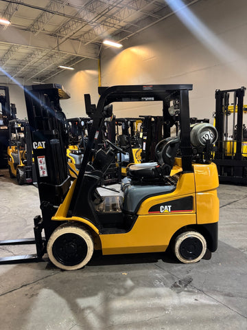 2021 CATERPILLAR/MITSUBISHI FGC25N 5000 LB LP GAS FORKLIFT CUSHION 83/187" 3 STAGE MAST SIDE SHIFTER 855 HOURS NON MARKING TIRES STOCK # BF9117849-BUF