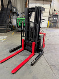 2016 RAYMOND RSS40 4000 LB ELECTRIC FORKLIFT WALKIE STACKER 72/150 3 STAGE MAST CUSHION 1261 HOURS STOCK # BF957749-BUF - United Lift LLC