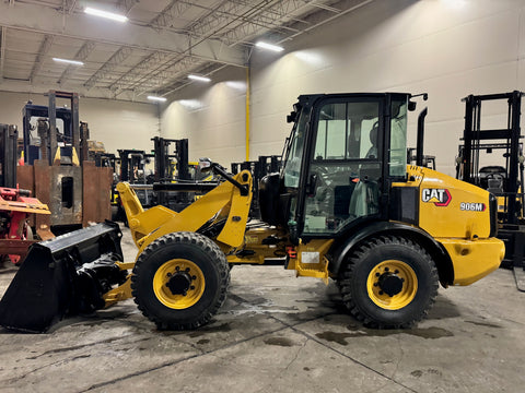 2021 CATERPILLAR 906M LOADER 72" BUCKET ENCLOSED HEATED CAB CAT DIESEL BRAND NEW TIRES 2412 HOURS STOCK # BF385139-BUF - United Lift Equipment LLC