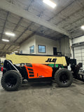 2018 JLG 1055 10000 LB DIESEL TELESCOPIC FORKLIFT 4WD OPEN CAB 1572 HOURS STOCK # BF9695569-BUF