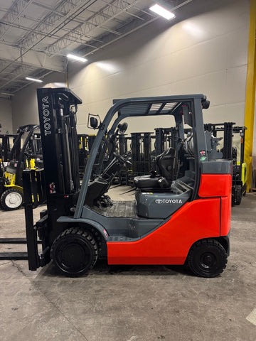 2020 TOYOTA 8FGC35U-BCS BOX CAR SPECIAL 8000 LB LP GAS FORKLIFT CUSHION 88/132" 2 STAGE MAST SIDE SHIFTER 734 HOURS STOCK # BF9110839-BUF