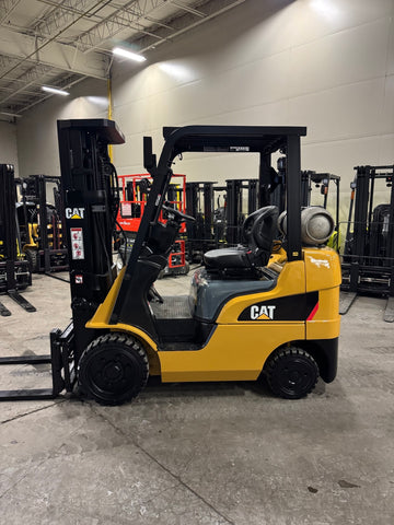 2019 CATERPILLAR 2C5000 5000 LB LP GAS FORKLIFT CUSHION 83/187" 3 STAGE MAST SIDE SHIFTING FORK POSITIONER 924 HOURS STOCK # BF988239-BUF