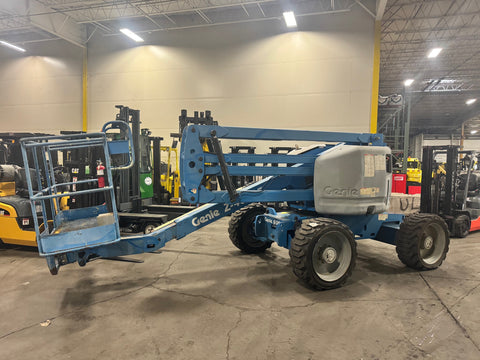 2012 GENIE Z45/25 ARTICULATING BOOM LIFT AERIAL LIFT 45' REACH DIESEL 4WD ONLY 838 HOURS STOCK # BF195769-BUF