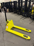 BRAND NEW DEWALT 4400 LB CAPACITY 48" LONG BY 27" WIDE ELECTRIC WALKIE PALLET JACK CUSHION BUILT IN LITHIUM ION 110V CHARGER 1 YEAR WARRANTY STOCK # BF917439-BUF