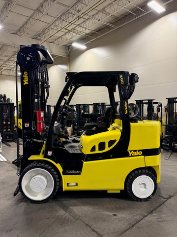 2020 YALE GLC155VXN 15500 LB LP GAS FORKLIFT CUSHION 112/220" 3 STAGE MAST 1224 HOURS 4 WAY PLUMBING TO CARRIAGE (choice of Side Shifter or Side Shifting Fork Positioner) STOCK # BF9515359-BUF