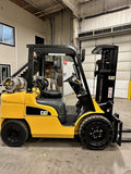 2019 CATERPILLAR/MITSUBISHI FG30N 6000 LB LP GAS FORKLIFT PNEUMATIC 84/186" 3 STAGE MAST SIDE SHIFTING FORK POSITIONER 983 HOURS STOCK # BF9214539-BUF - United Lift Equipment LLC
