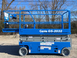 2014/2015 GENIE GS2032 SCISSOR LIFT 20' REACH ELECTRIC SMOOTH CUSHION TIRES STOCK # BF985139-RIL2