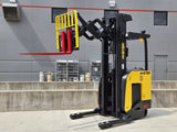 2018 HYSTER N30ZDR2-16.5 3000 LB ELECTRIC NARROW AISLE DEEP REACH FORKLIFT CUSHION 110/251 3 STAGE MAST FULL FREE LIFT SIDE SHIFTER STOCK # BF9229859-RIL