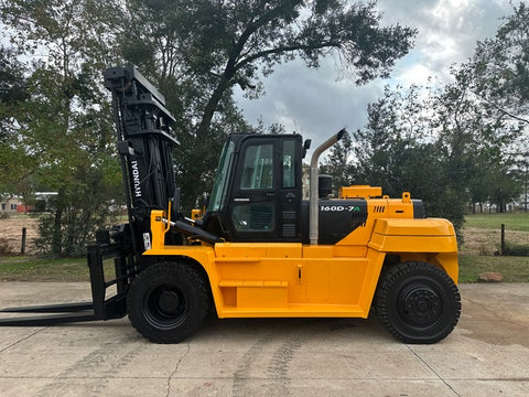 2015 HYUNDAI 160D-7A 36000 LB DIESEL FORKLIFT PNEUMATIC 150/157" 2 STAGE MAST DUAL DRIVE TIRES ENCLOSED CAB SIDE SHIFTING FORK POSITIONER 18927 HOURS STOCK # BF9597769-BUF