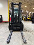 2013 TOYOTA 8FGU25 5000 LB LP GAS FORKLIFT PNEUMATIC 87/189" 3 STAGE MAST 2438 HOURS SIDE SHIFTING FORK POSITIONER ENCLOSED CAB STOCK # BF983689-BUF