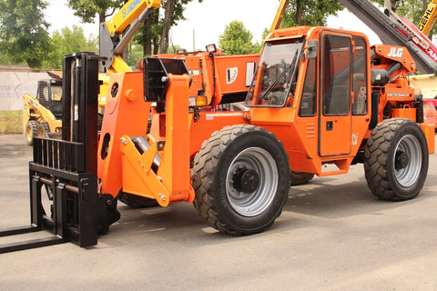 2014 LULL 1044C-54 II 10000 LB DIESEL TELESCOPIC FORKLIFT TELEHANDLER PNEUMATIC 4WD ENCLOSED HEATED CAB OUTRIGGERS 2570 HOURS STOCK # BF9897519-NLE - United Lift Equipment LLC