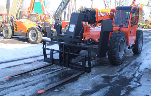 2019 JLG SKYTRAK 10054 10000 LB DIESEL TELESCOPIC FORKLIFT TELEHANDLER PNEUMATIC 4WD OUTRIGGERS ENCLOSED CAB WITH HEAT AND AC 1736 HOURS STOCK # BF9948129-NLE