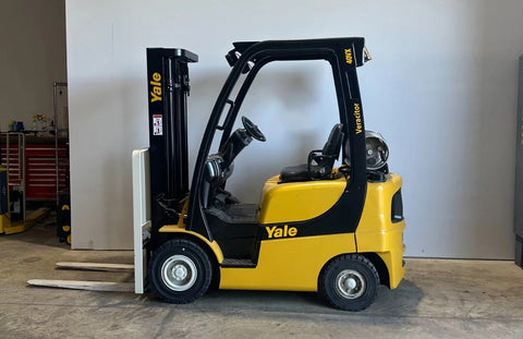 2012 YALE GLP040SVX 4000 LB LP GAS FORKLIFT PNEUMATIC 84/127" 2 STAGE MAST 8581 HOURS STOCK # BF9110489-ARB - United Lift LLC