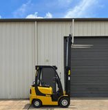 2015 YALE GLP040SVX 4000 LB LP GAS FORKLIFT PNEUMATIC 84/126" 2 STAGE MAST 8061 HOURS STOCK # BF991179-ARB